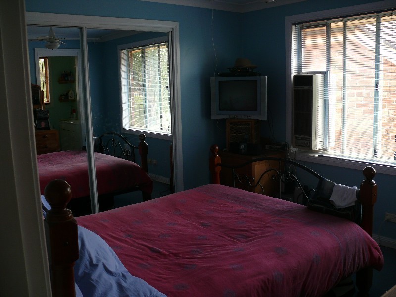 9A Swain St, Moorebank NSW 2170