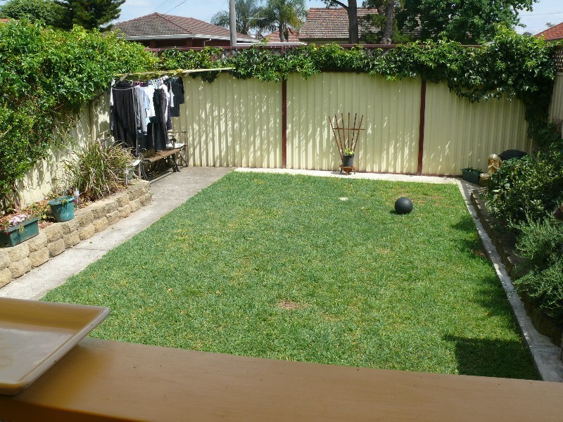 9A Swain St, Moorebank NSW 2170