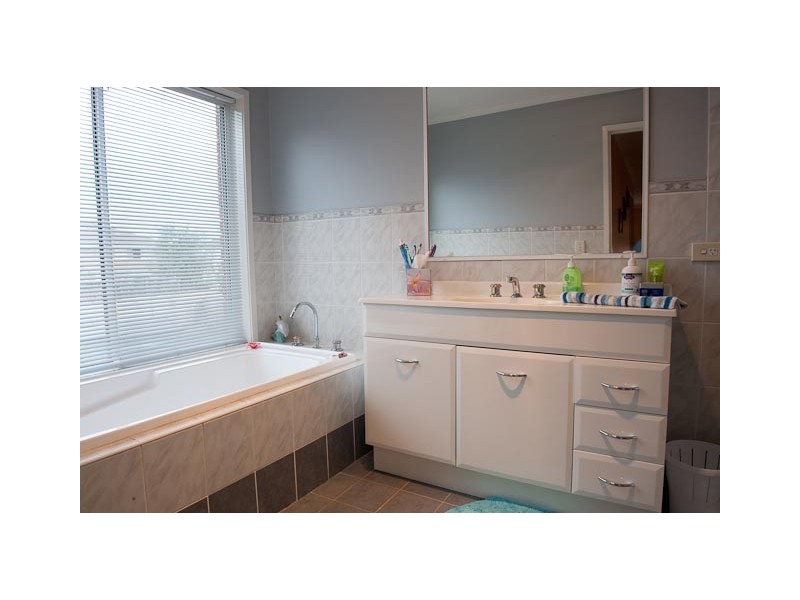 Chipping Norton NSW 2170