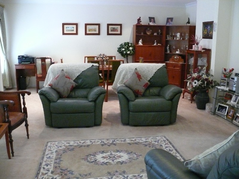 6 Flanagan Ave, Moorebank NSW 2170