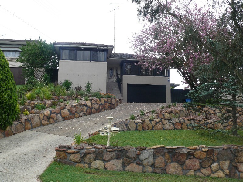 23 Gal Cres, Moorebank NSW 2170