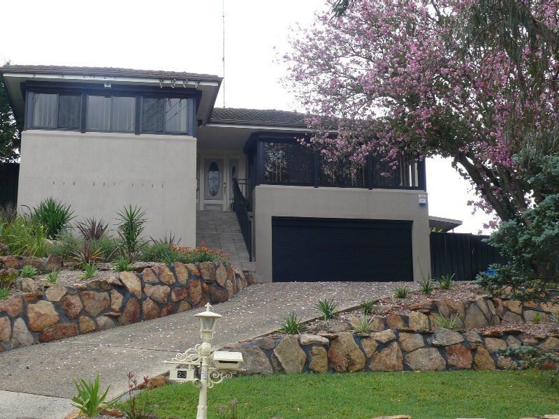 23 Gal Cres, Moorebank NSW 2170