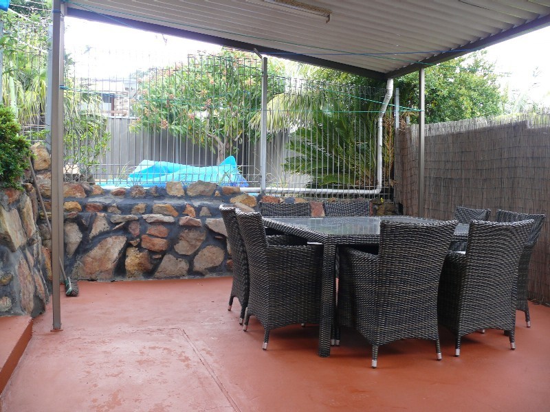 23 Gal Cres, Moorebank NSW 2170