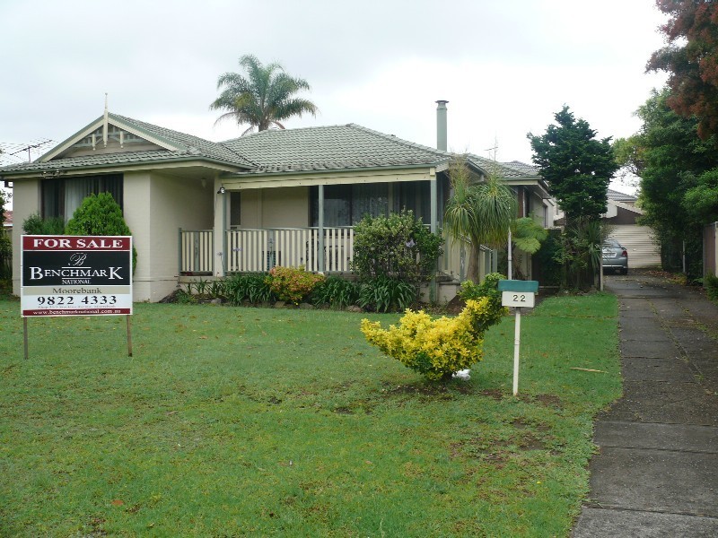 22 Metcalfe Ave, Moorebank NSW 2170