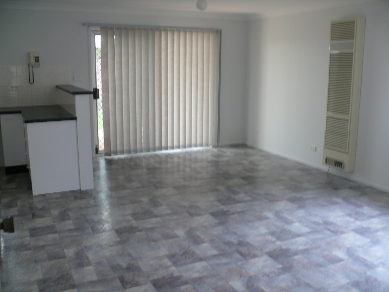 3 Kaputar Crt, Wattle Grove NSW 2173