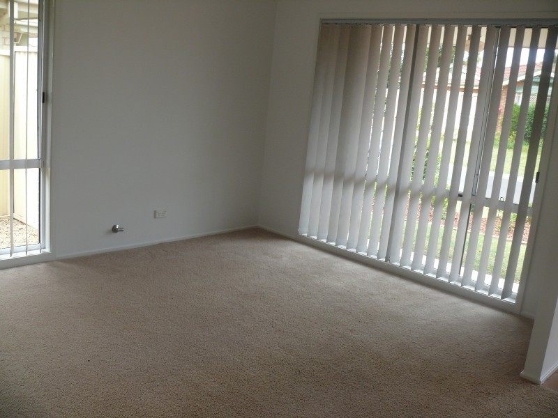 3 Kaputar Crt, Wattle Grove NSW 2173