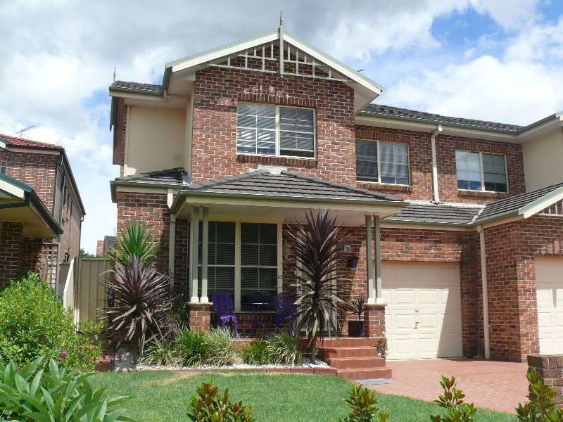 10A Shoreham Cres, Chipping Norton NSW 2170