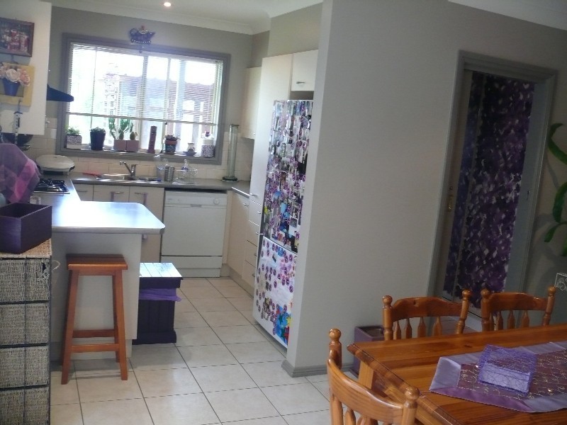 10A Shoreham Cres, Chipping Norton NSW 2170