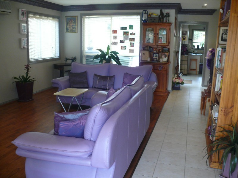 10A Shoreham Cres, Chipping Norton NSW 2170