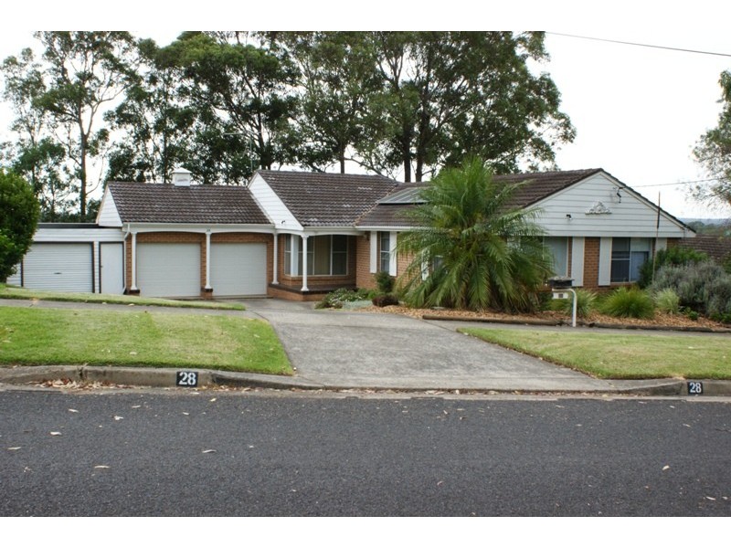 28 Ikara Cres, Moorebank NSW 2170