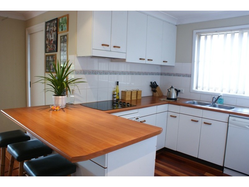 28 Ikara Cres, Moorebank NSW 2170