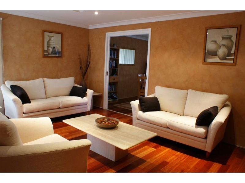 28 Ikara Cres, Moorebank NSW 2170