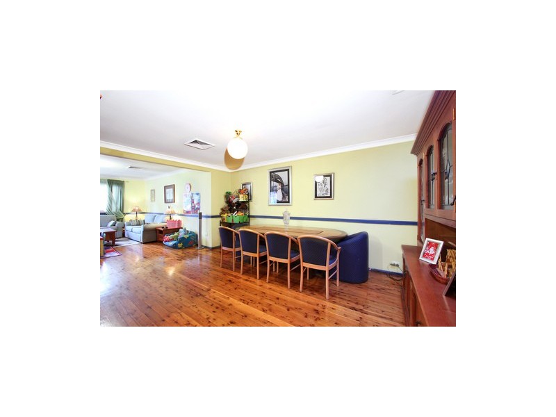 30 Paine Ave, Moorebank NSW 2170