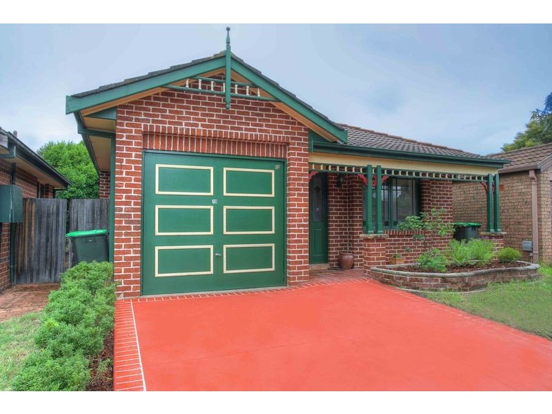 10 Acola Crt, Wattle Grove NSW 2173