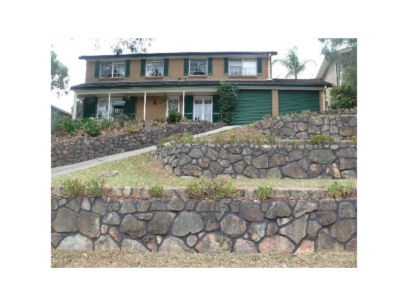 39 Gal Cr, Moorebank NSW 2170