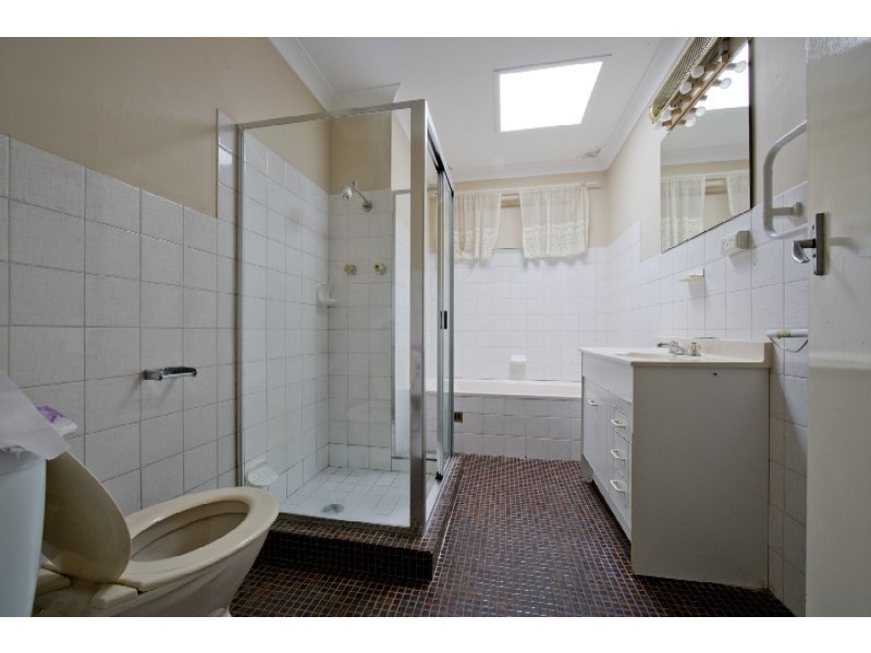 312 Epsom Rd, Chipping Norton NSW 2170