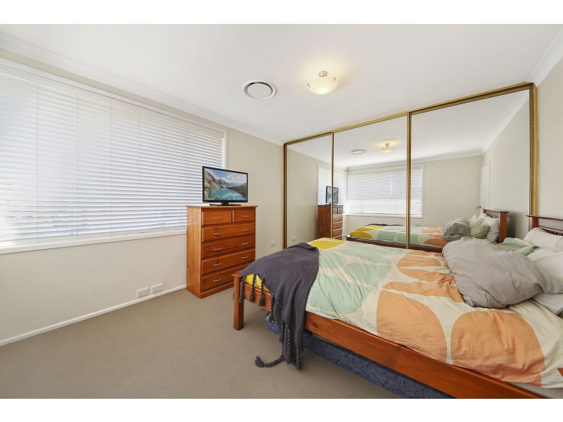 5 Rail Place, Chipping Norton NSW 2170