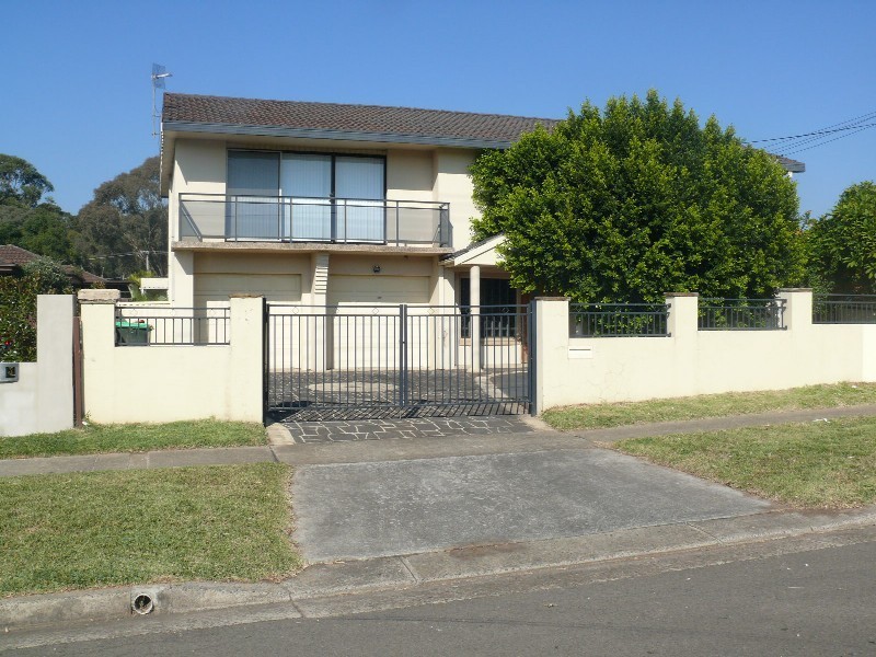 106 Alfred Rd, Chipping Norton NSW 2170
