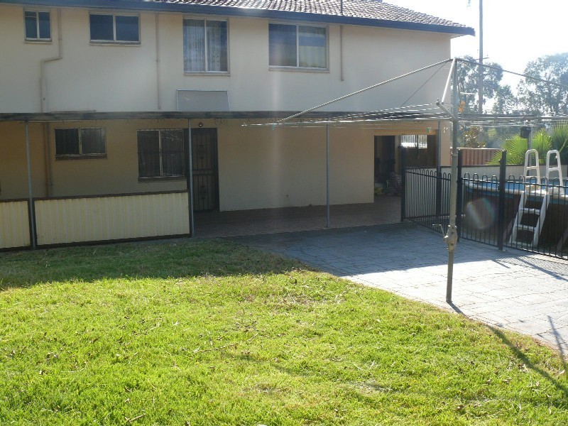 106 Alfred Rd, Chipping Norton NSW 2170