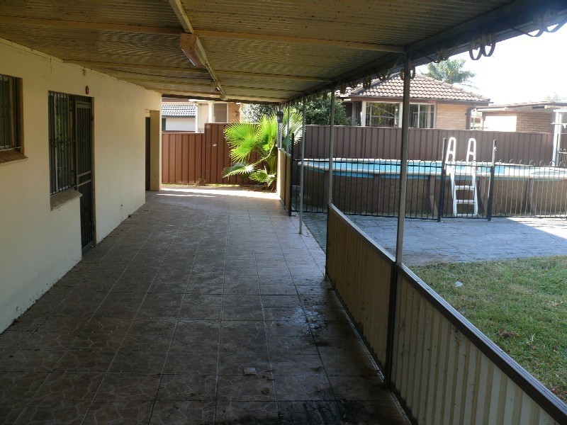 106 Alfred Rd, Chipping Norton NSW 2170