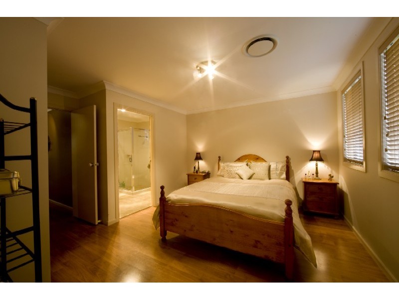 237 Epsom Rd, Chipping Norton NSW 2170