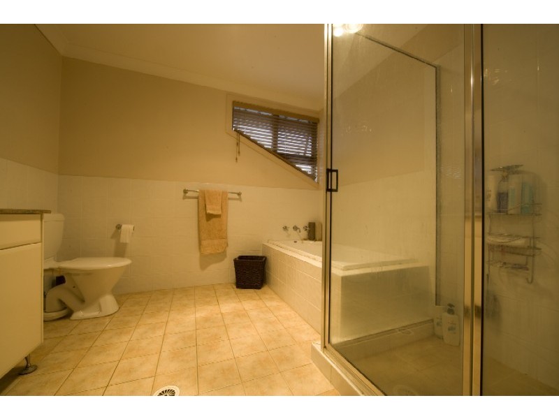 237 Epsom Rd, Chipping Norton NSW 2170