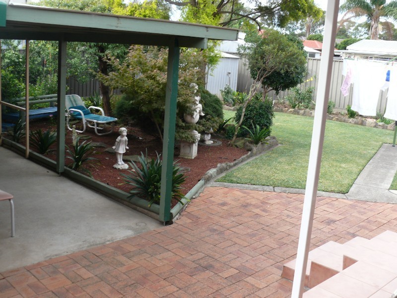 16  Dredge Ave, Moorebank NSW 2170