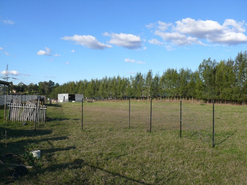 198 Cecil Rd, Cecil Park NSW 2178