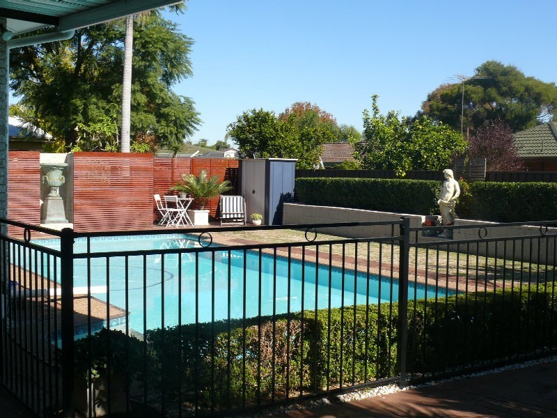 42 Craig Ave, Moorebank NSW 2170