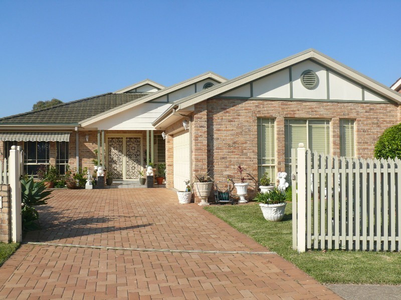 18 Epsom Rd, Chipping Norton NSW 2170