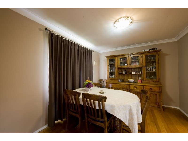 2 Elouera Cres, Moorebank NSW 2170