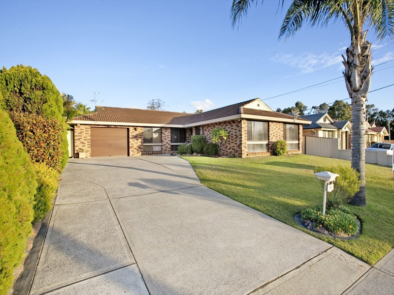 74 Clyde Ave, Moorebank NSW 2170