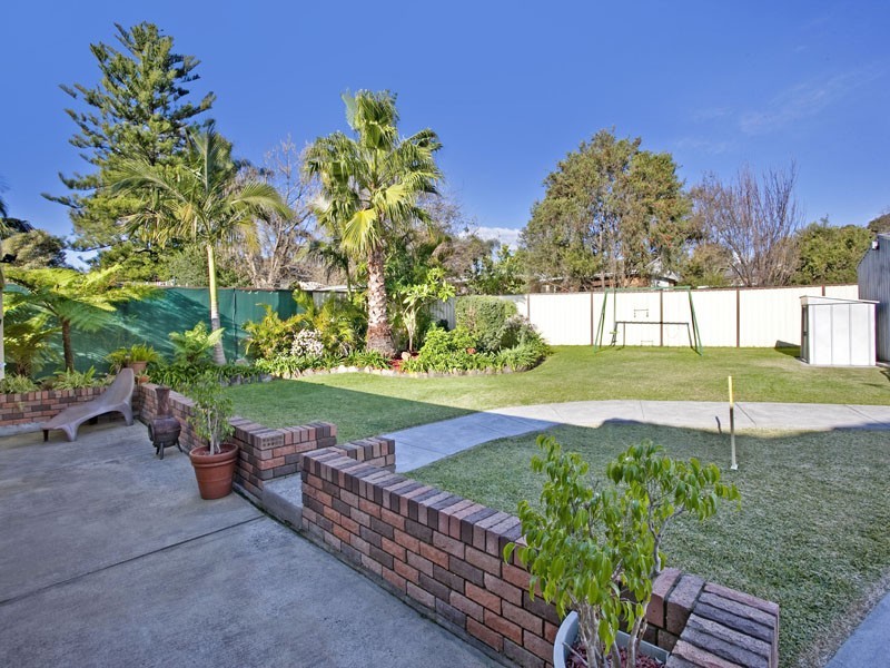 74 Clyde Ave, Moorebank NSW 2170