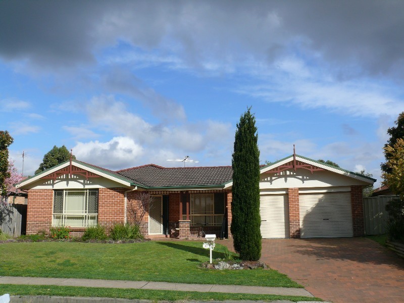 Wattle Grove NSW 2173