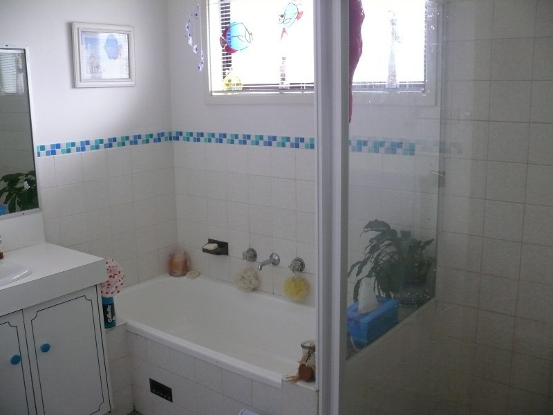 55 Renton Ave, Moorebank NSW 2170