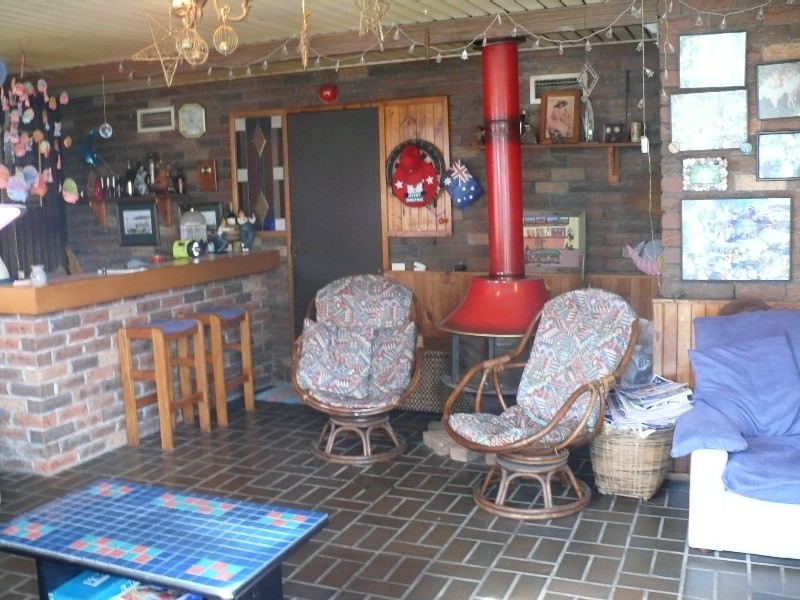 55 Renton Ave, Moorebank NSW 2170