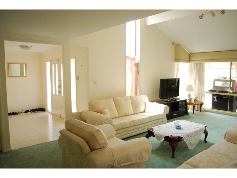 180 Longstaff Ave, Chipping Norton NSW 2170