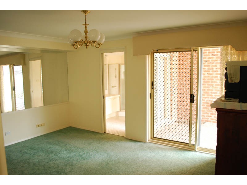 180 Longstaff Ave, Chipping Norton NSW 2170