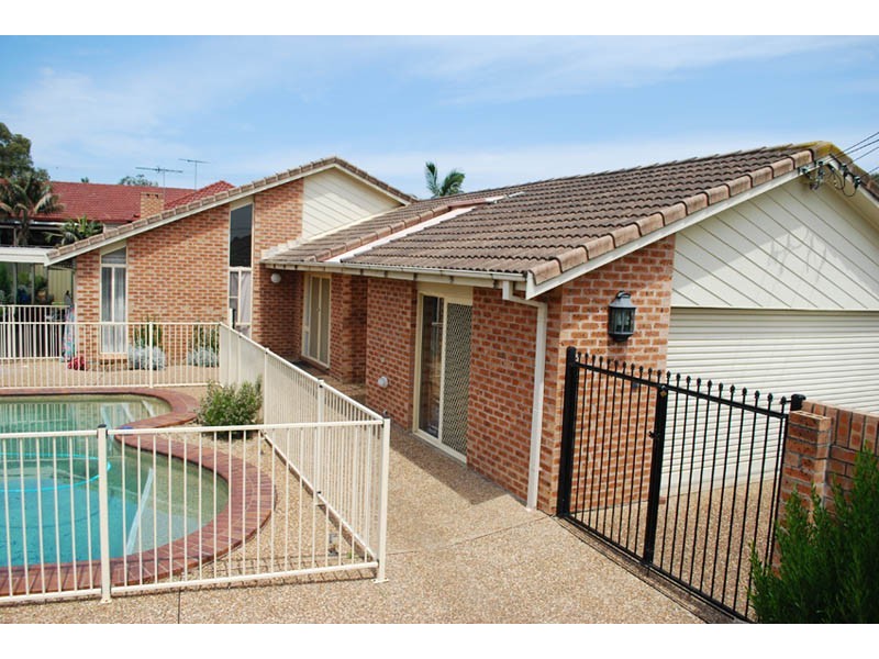 180 Longstaff Ave, Chipping Norton NSW 2170