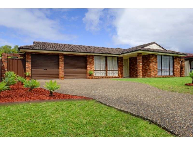 36 Aylesbury Cr, Chipping Norton NSW 2170