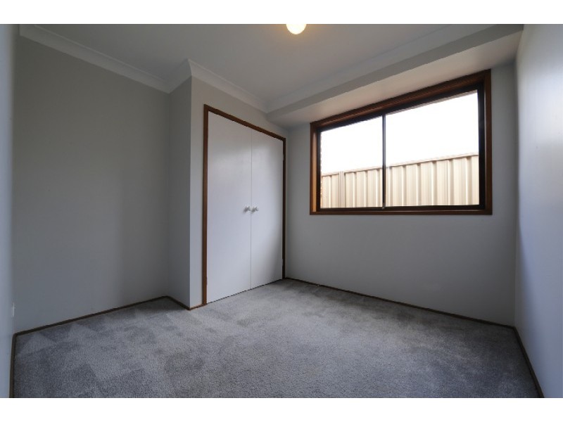 36 Aylesbury Cr, Chipping Norton NSW 2170