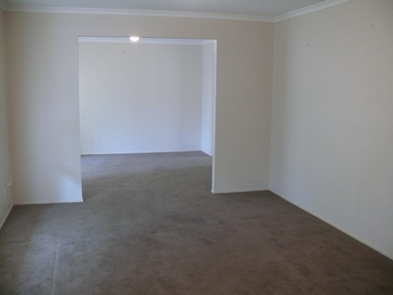 Wattle Grove NSW 2173