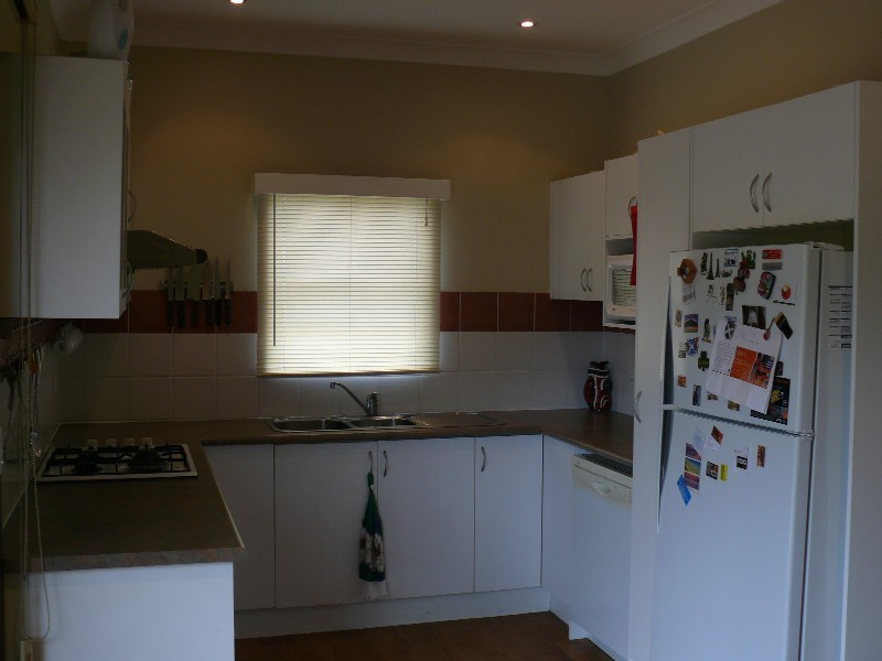 13 Bridges Ave, Wattle Grove NSW 2173