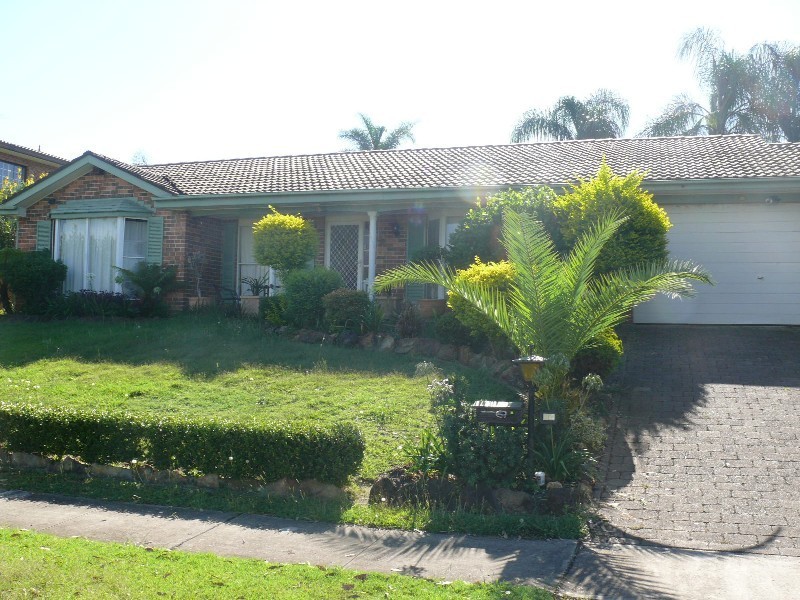 14 Malinya Crescent, Moorebank NSW 2170