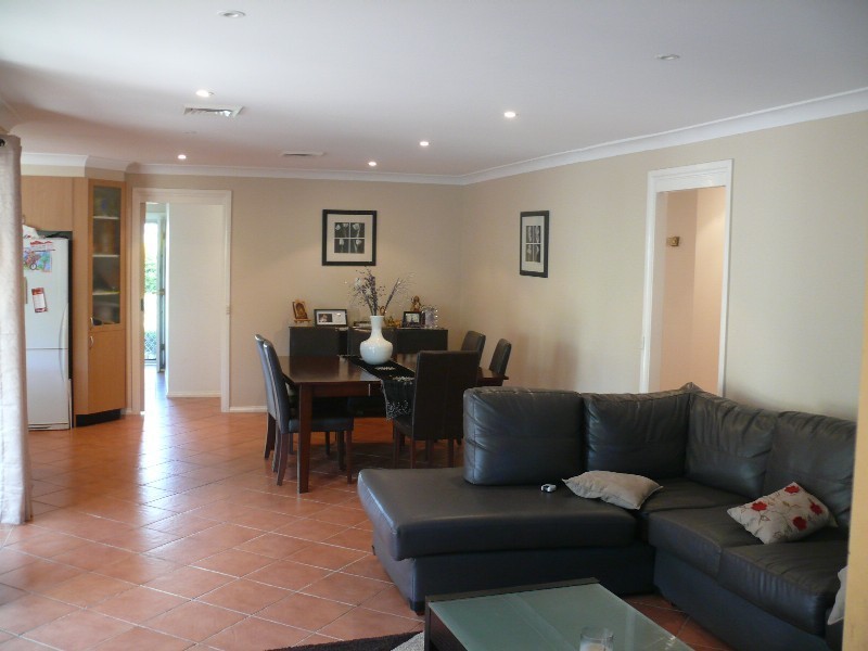 14 Malinya Crescent, Moorebank NSW 2170
