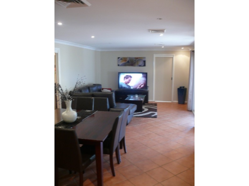 14 Malinya Crescent, Moorebank NSW 2170