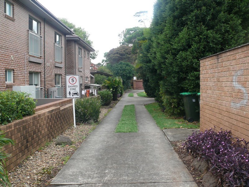 8/90 Sproule Street, Lakemba NSW 2195