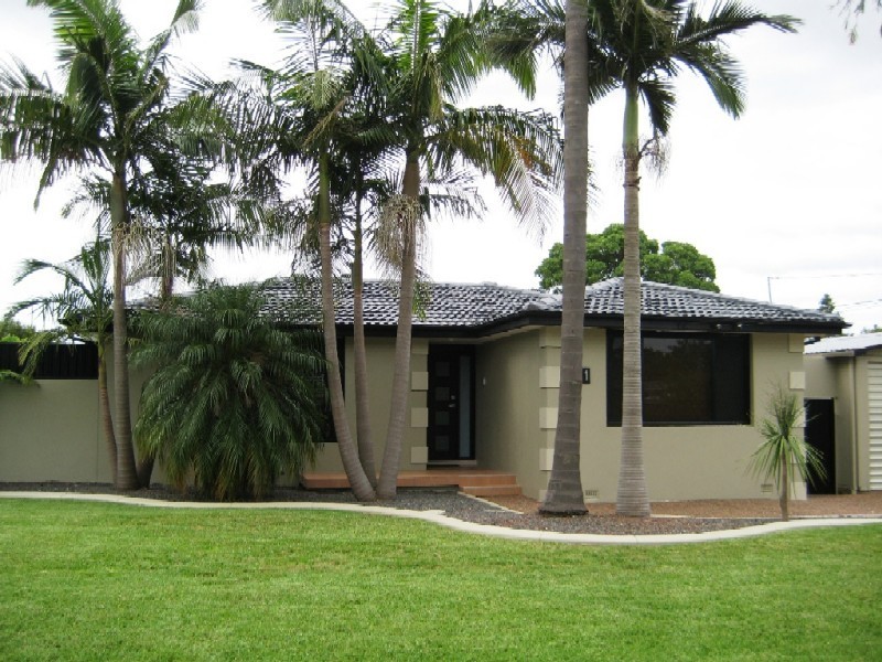 1 Metcalfe Avenue, Moorebank NSW 2170