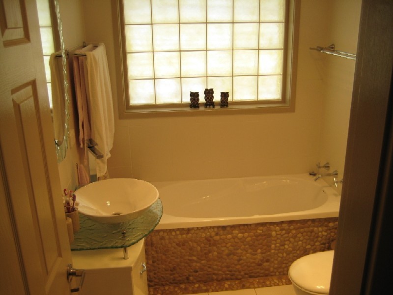 1 Metcalfe Avenue, Moorebank NSW 2170