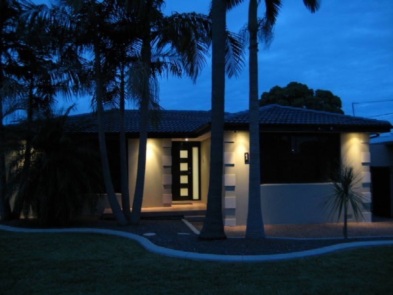 1 Metcalfe Avenue, Moorebank NSW 2170